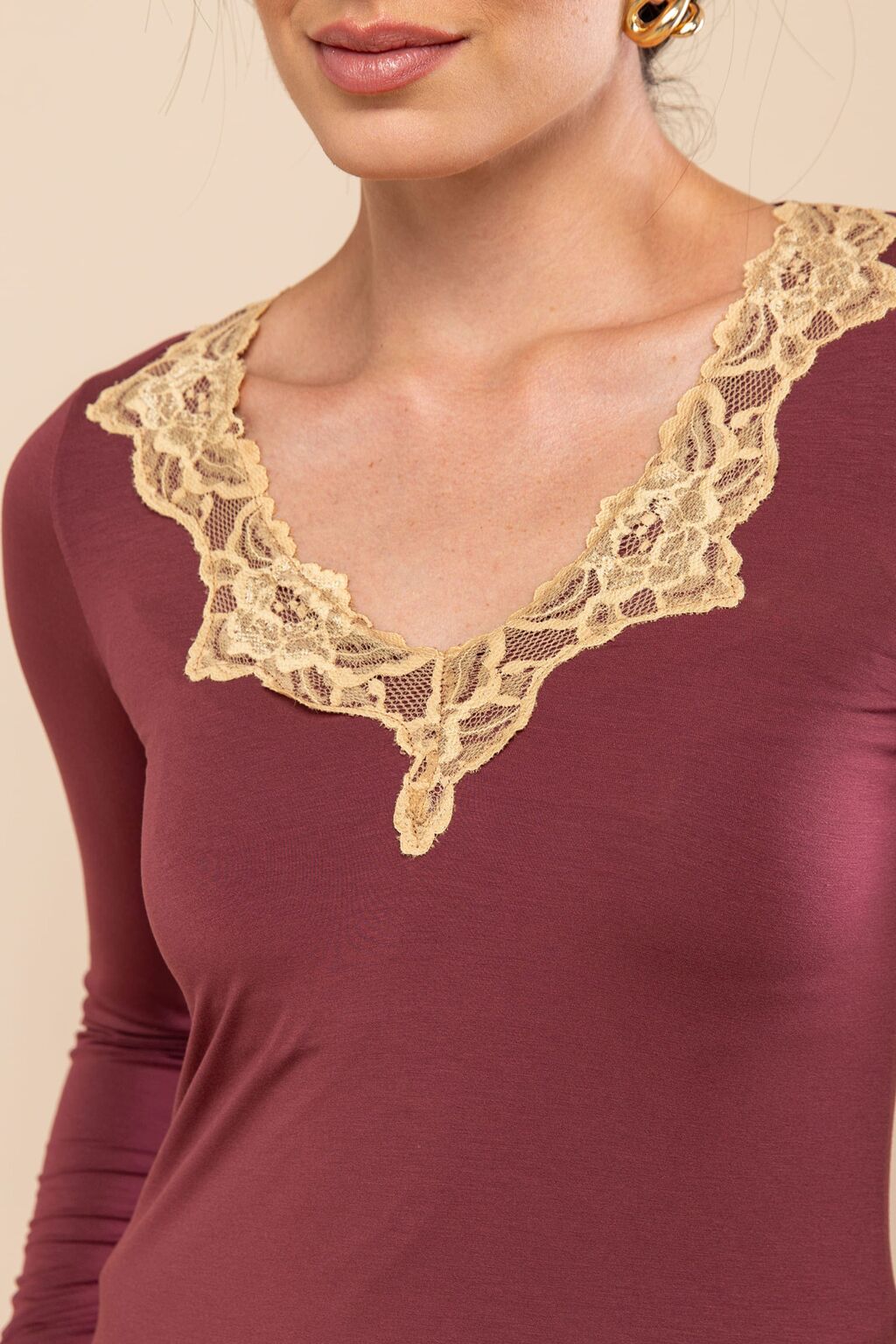 Blusa Manga Longa Everlong Modal e Renda Vermelho Garnet