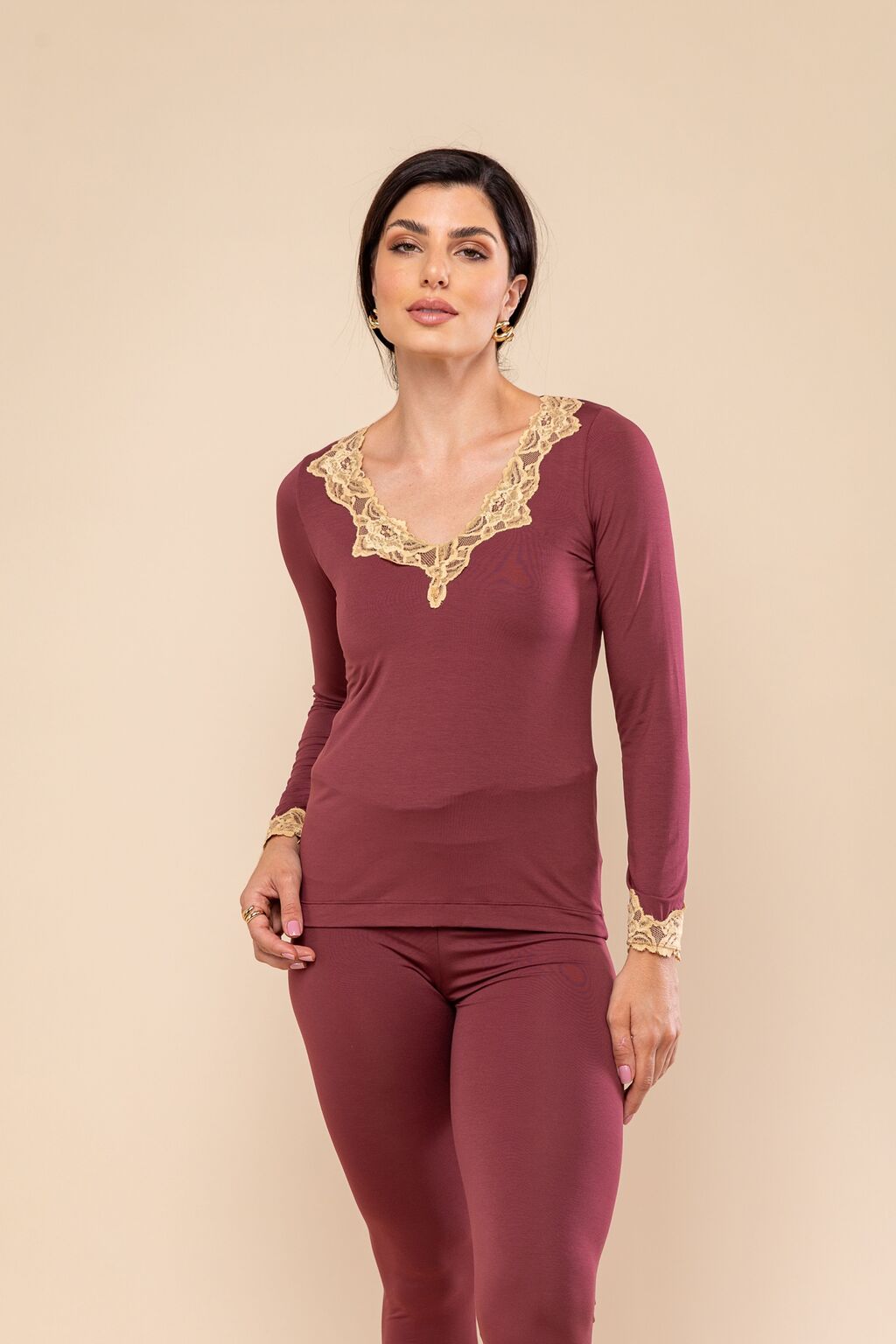 Blusa Manga Longa Everlong Modal e Renda Vermelho Garnet