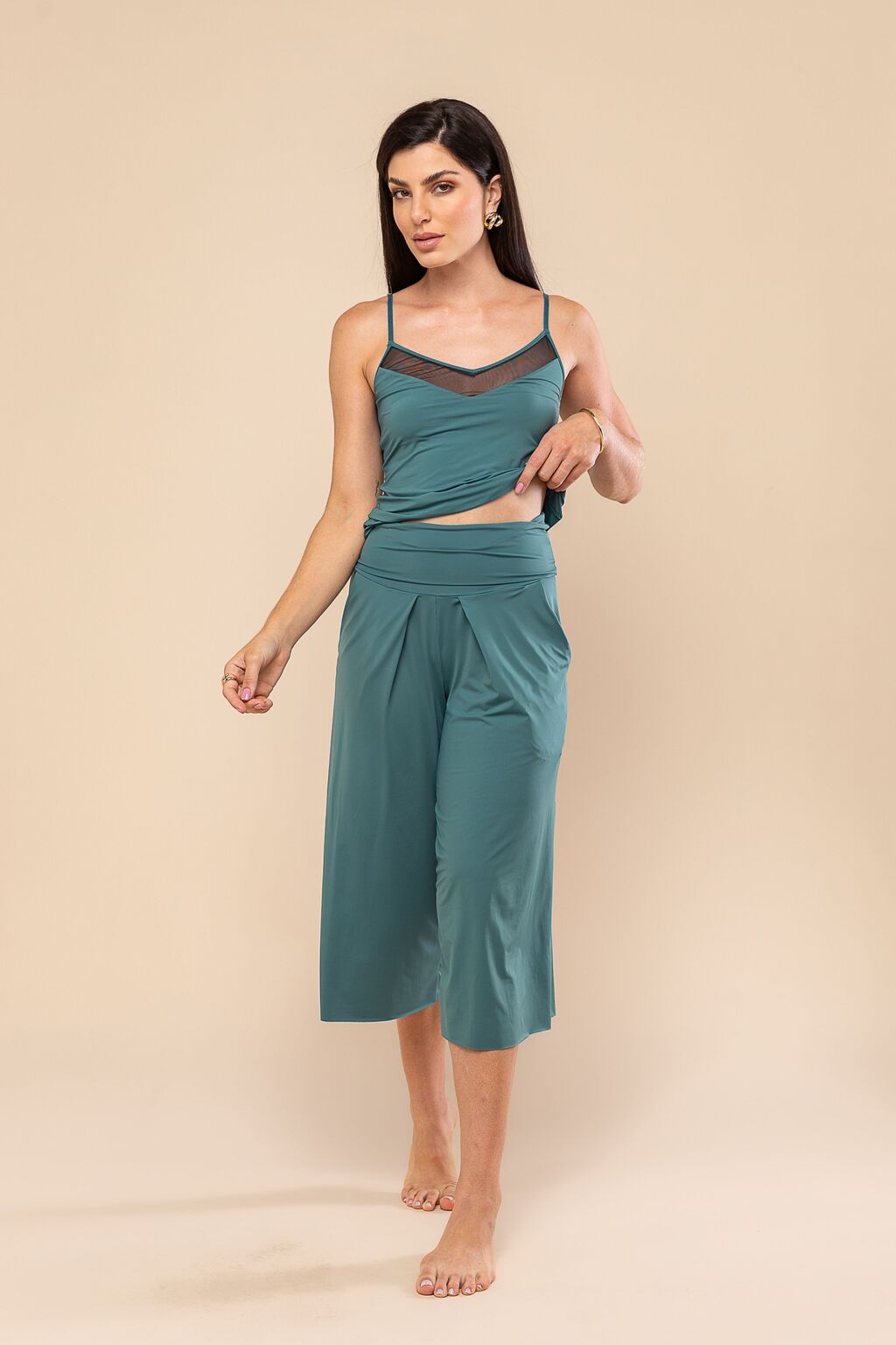 Calça Underground Pantacourt Verde Jade